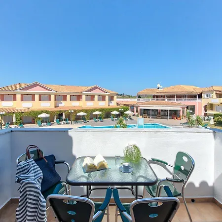 Ecoresort Zefyros Hotel Áyios Kírikos