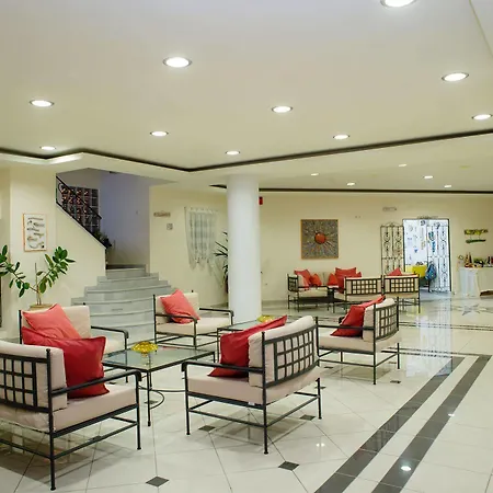 Hotel Ecoresort Zefyros Áyios Kírikos